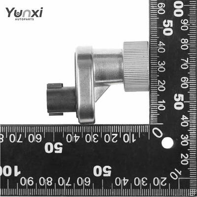 Odometer Speed Sensor OE NO.8318120040 83181-20040 for Toyota Land Cruiser Lexus LX450 Isuzu